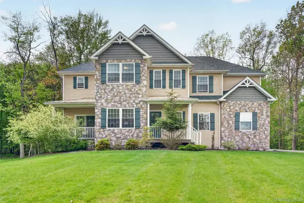 107 Debra Lane, New Windsor, NY 12553
