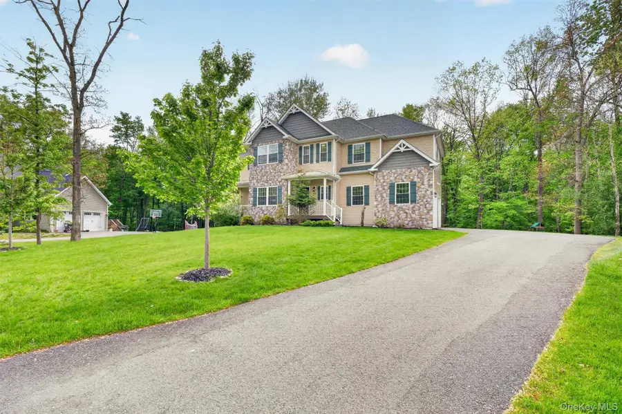 107 Debra Lane, New Windsor, NY 12553 - #3