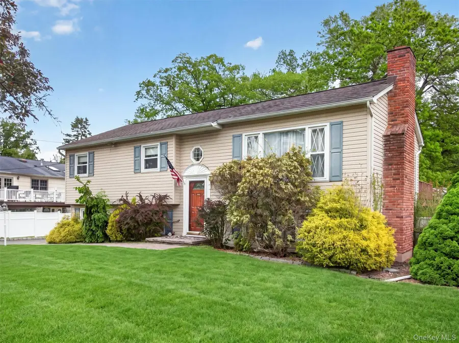 584 Babbling Brook Lane, Valley Cottage, NY 10989 - #3