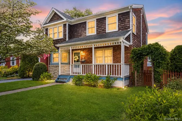 2454 4th Avenue, East Meadow, NY 11554