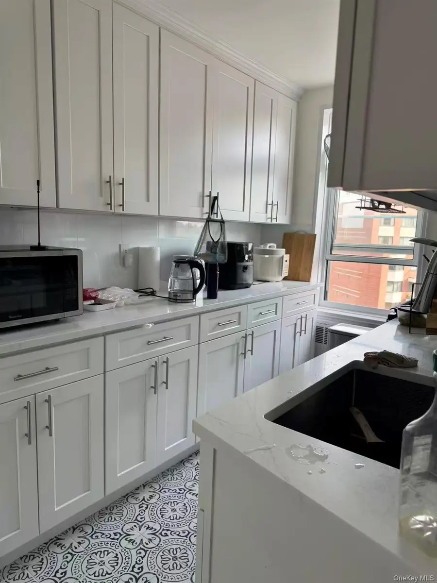 41-25 Kissena Boulevard #6HH, Flushing, NY 11355 - #3