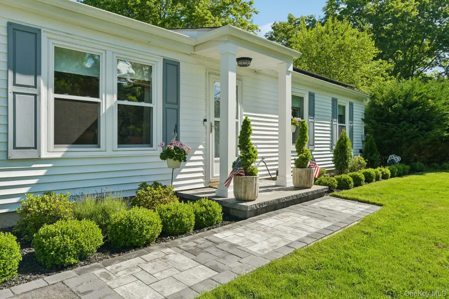 11 Centerview Trail, Ridge, NY 11961 - #3