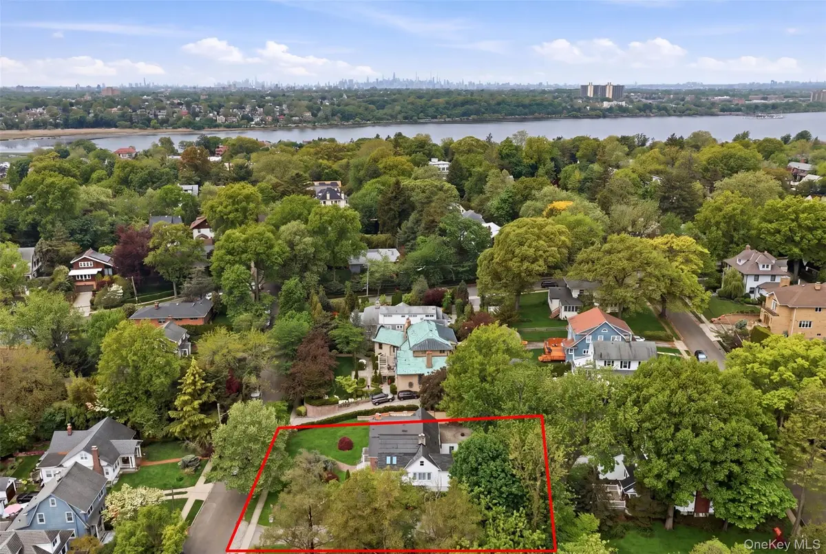 319 38th Road, Douglaston, NY 11363 - #1