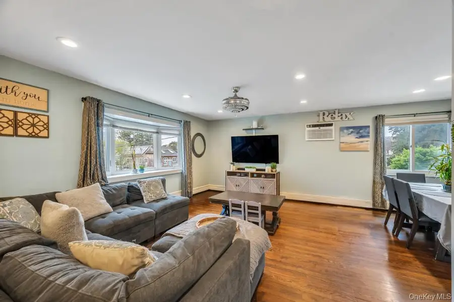 1391 N Windsor Avenue, Bay Shore, NY 11706 - #3