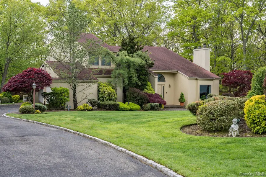 38 Tamara Court, Melville, NY 11747 - #2