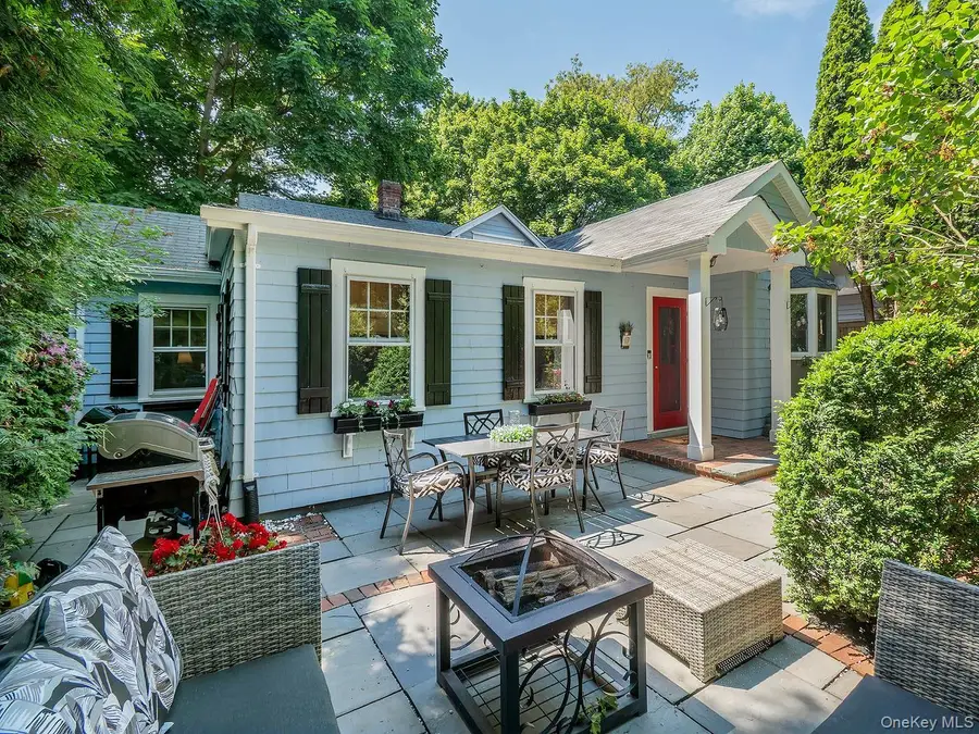 41 High Street, Locust Valley, NY 11560 - #2