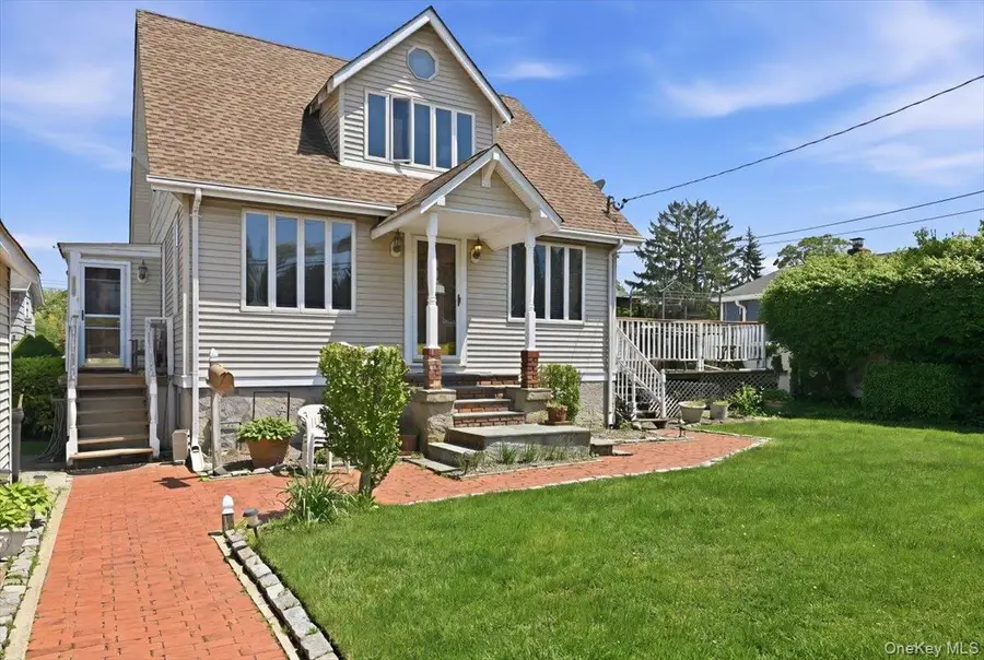 418 Myrtle Avenue, West Islip, NY 11795 - #2