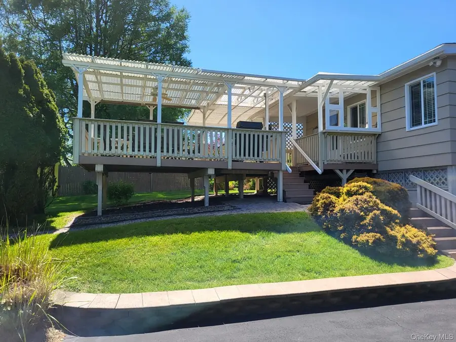 20 Cresthaven Drive, New Windsor, NY 12553 - #3