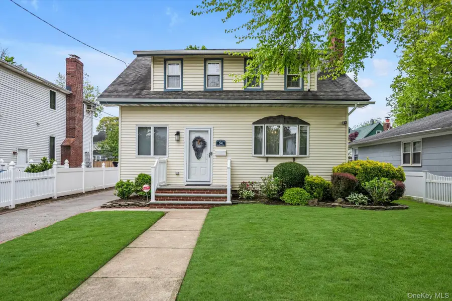 54 Rolling Street, Lynbrook, NY 11563 - #2