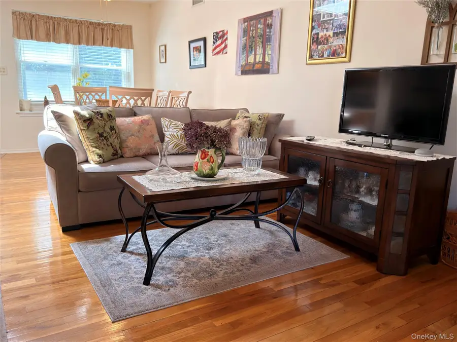 3 Primrose Lane #3, North Babylon, NY 11703 - #3