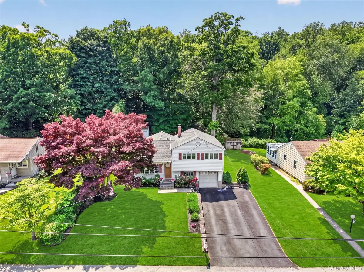 27 Meadow Road, Montrose, NY 10548 - #1