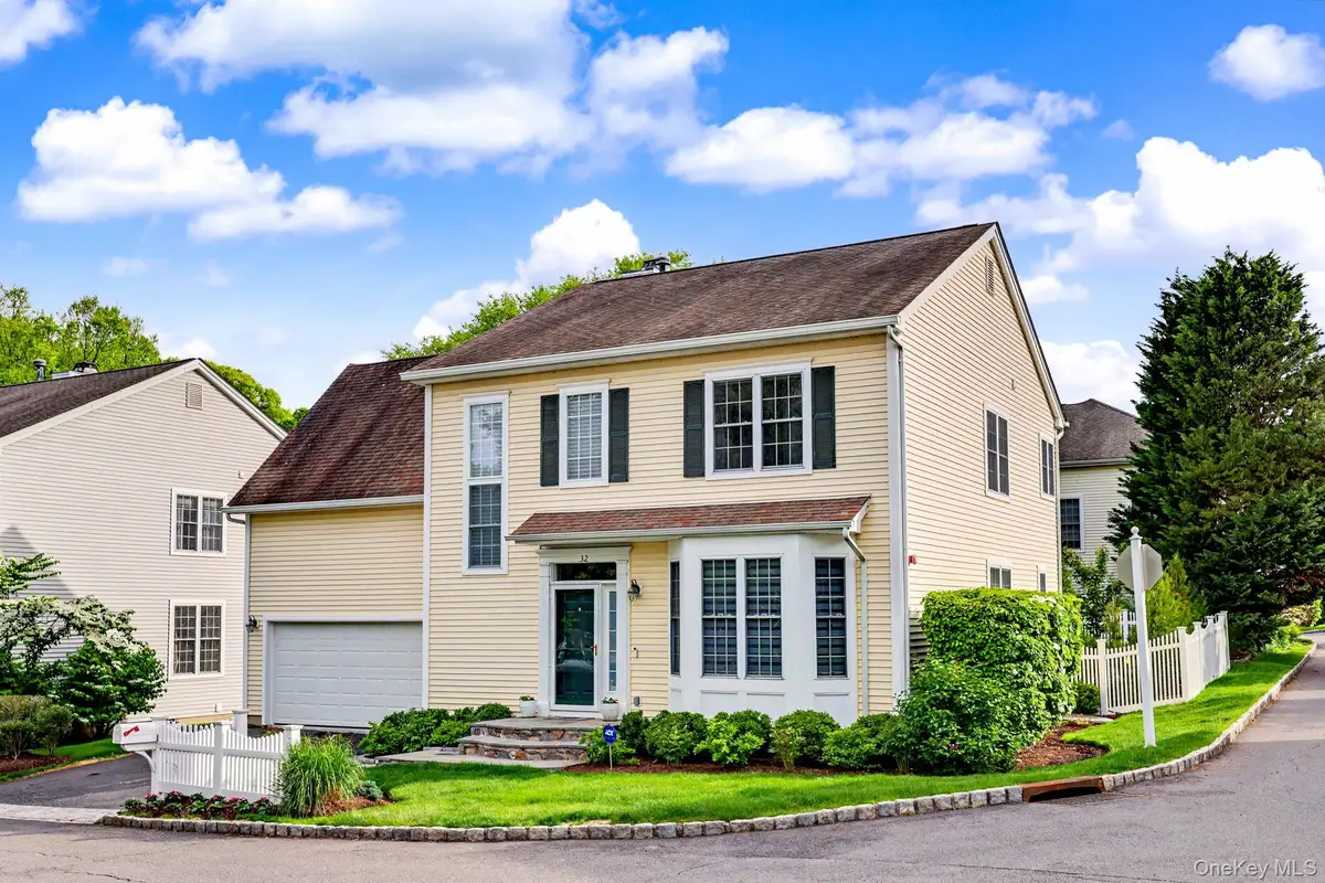 32 Valimar Boulevard, White Plains, NY 10603 - #1