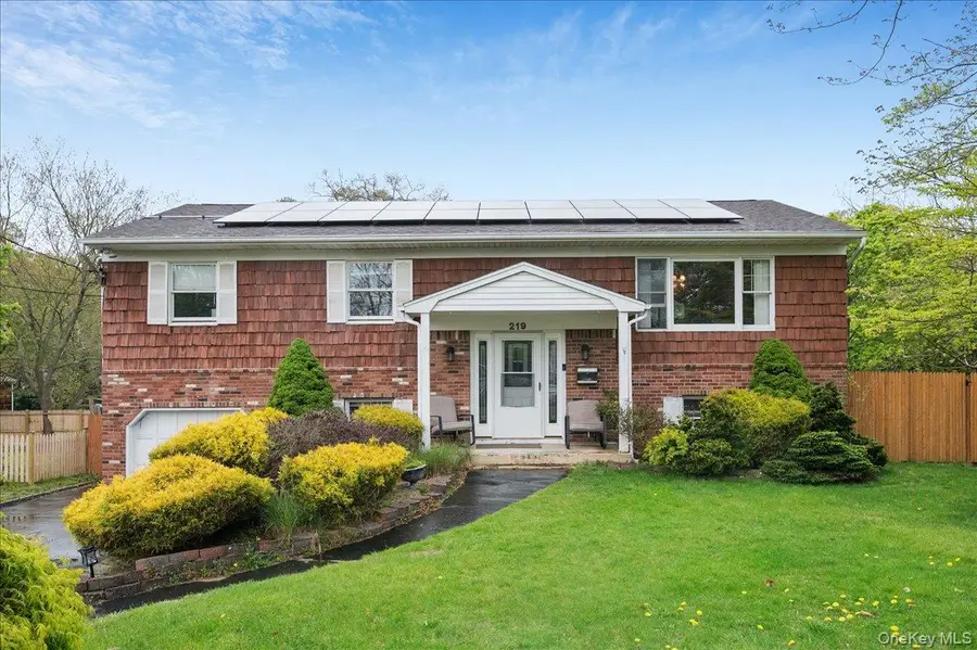 219 Kensington Avenue, Bayport, NY 11705 - #2