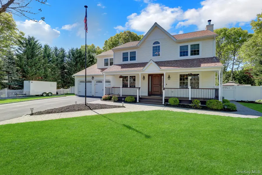 4 Douglas Street, Port Jefferson Station, NY 11776 - #3