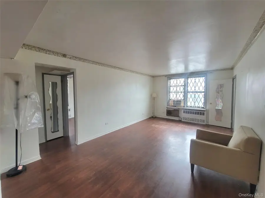 87-20 175th Street #1M, Jamaica, NY 11432 - #3