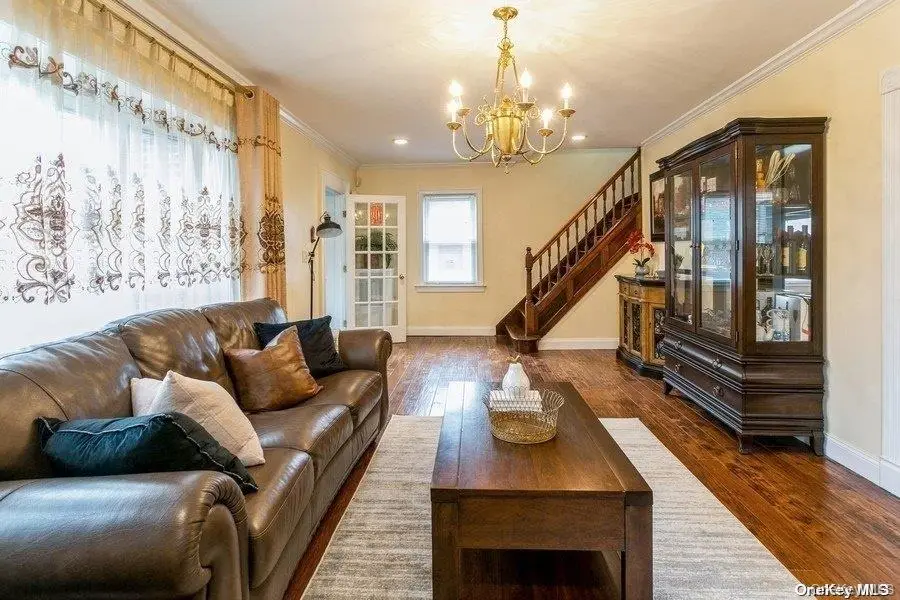 44 Jayson Avenue, Great Neck, NY 11021 - #2