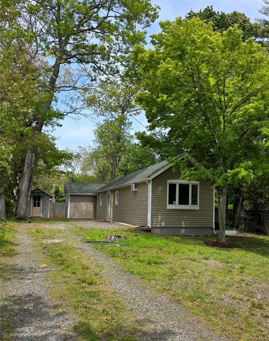 9 Laurelton Avenue, Selden, NY 11784 - #2