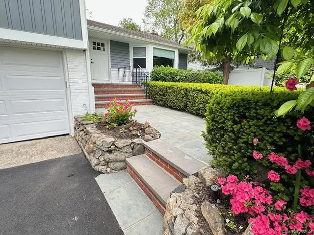 8 White Oak Drive, Port Washington, NY 11050 - #2