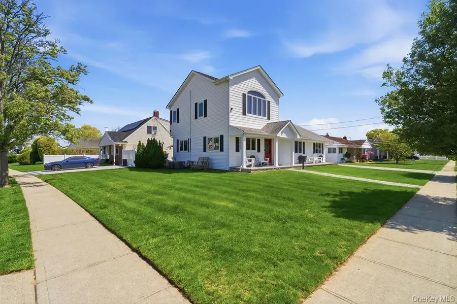 27 Seitz Drive, Bethpage, NY 11714 - #2