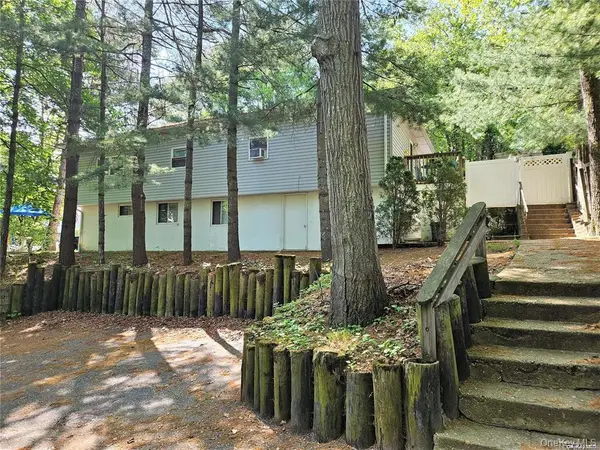 57 Aloma Road, Rocky Point, NY 11778