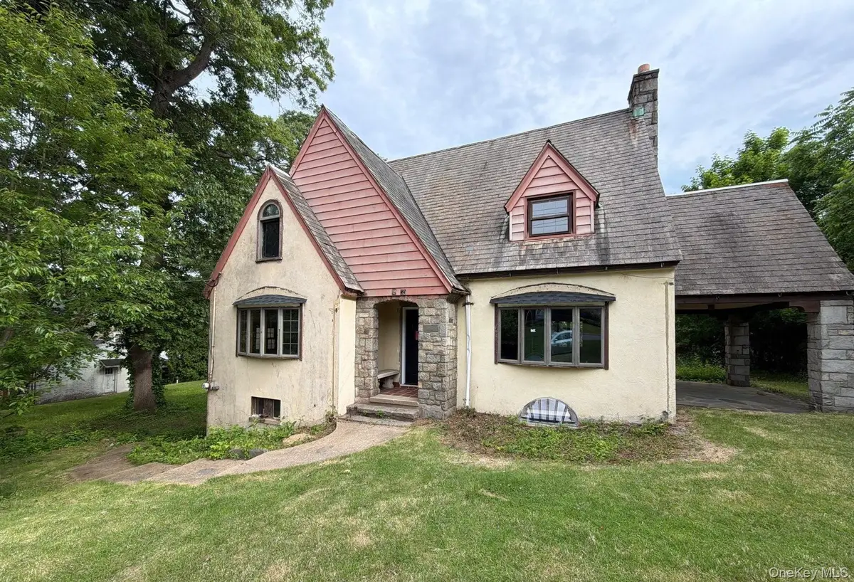 53 Robinson Avenue, Glen Cove, NY 11542 - #1