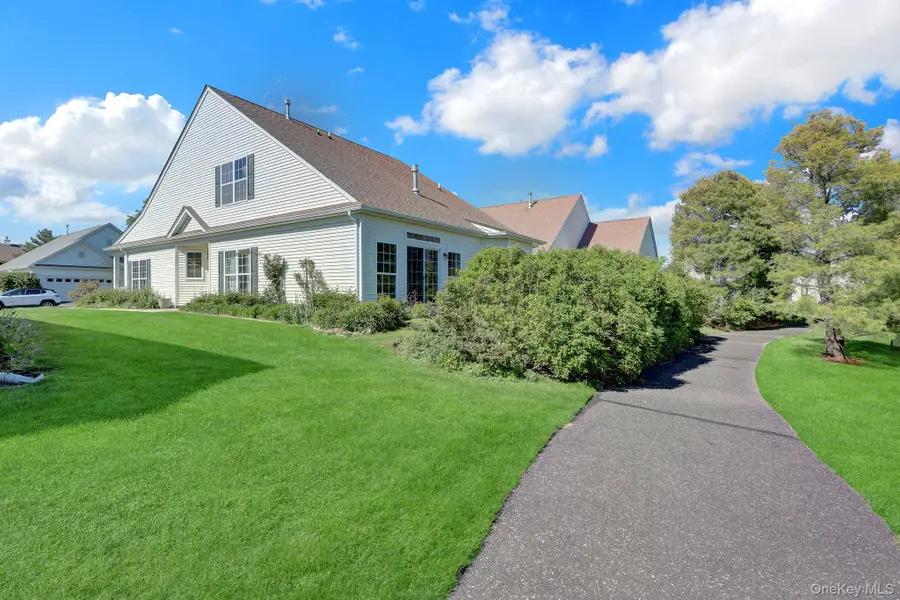 10 Louden Loop, Mount Sinai, NY 11766 - #3