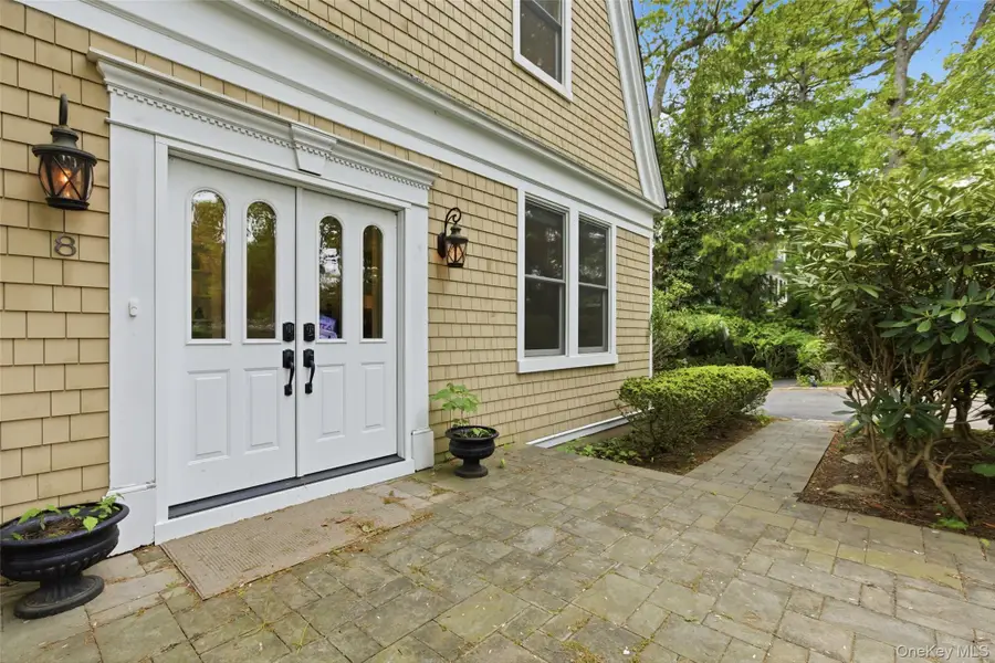 8 Wells Lane, Stony Brook, NY 11790 - #2