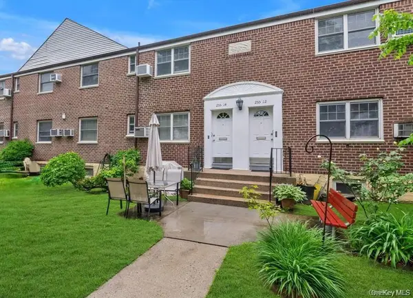 255-14 61st Avenue #3-911, Little Neck, NY 11362