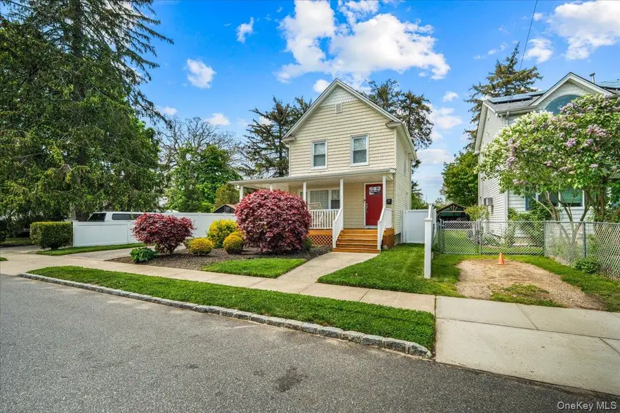 77 Scudder Avenue, Copiague, NY 11726 - #3