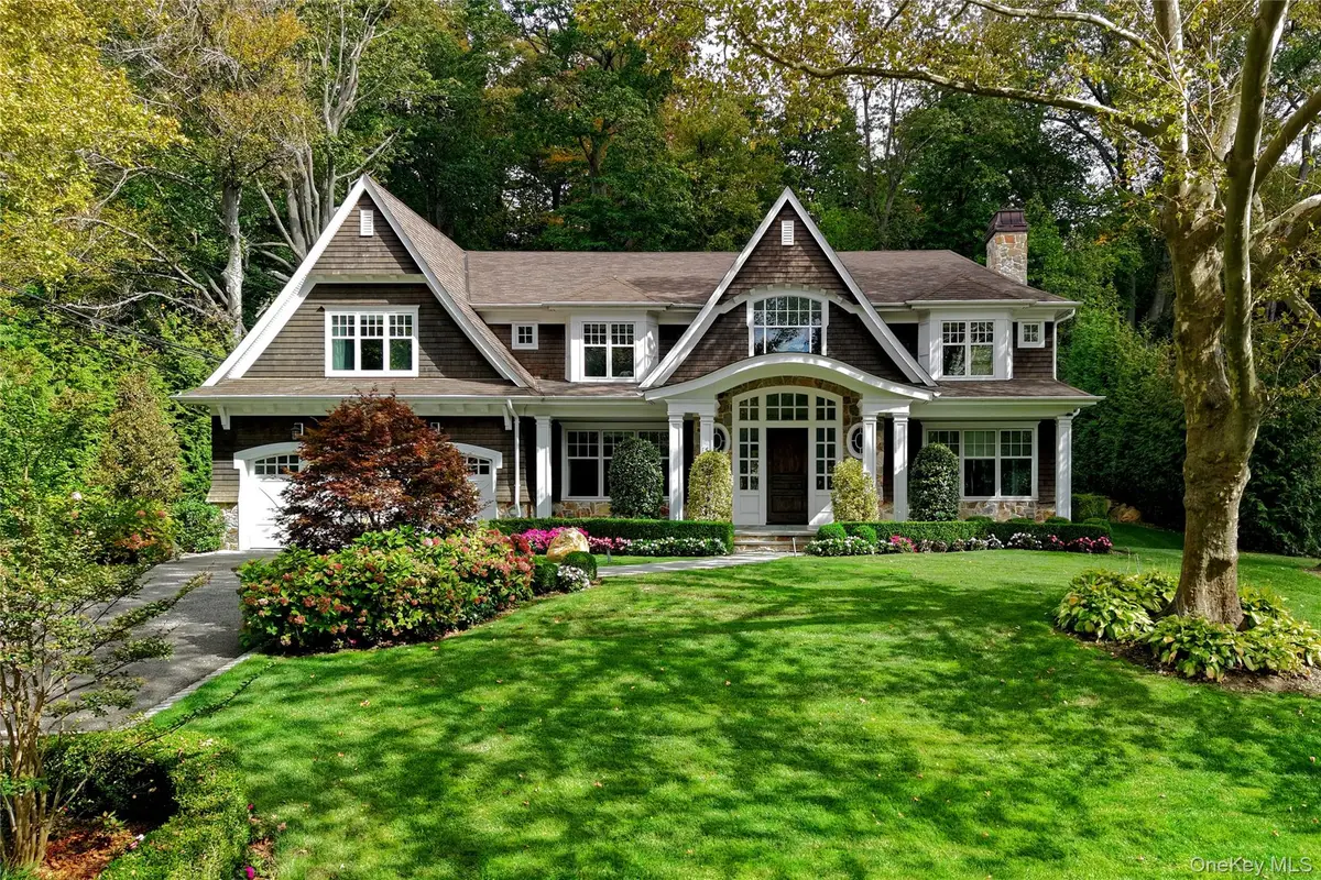 35 Mimosa Drive, East Hills, NY 11576 - #1