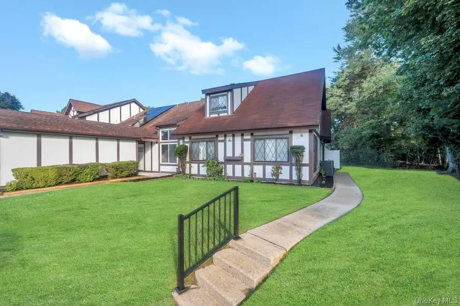 6 Amesworth Court, Middle Island, NY 11953 - #3