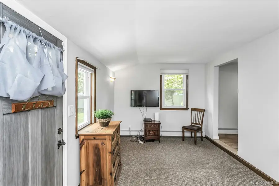 71 Paprocki Avenue, West Islip, NY 11795 - #3