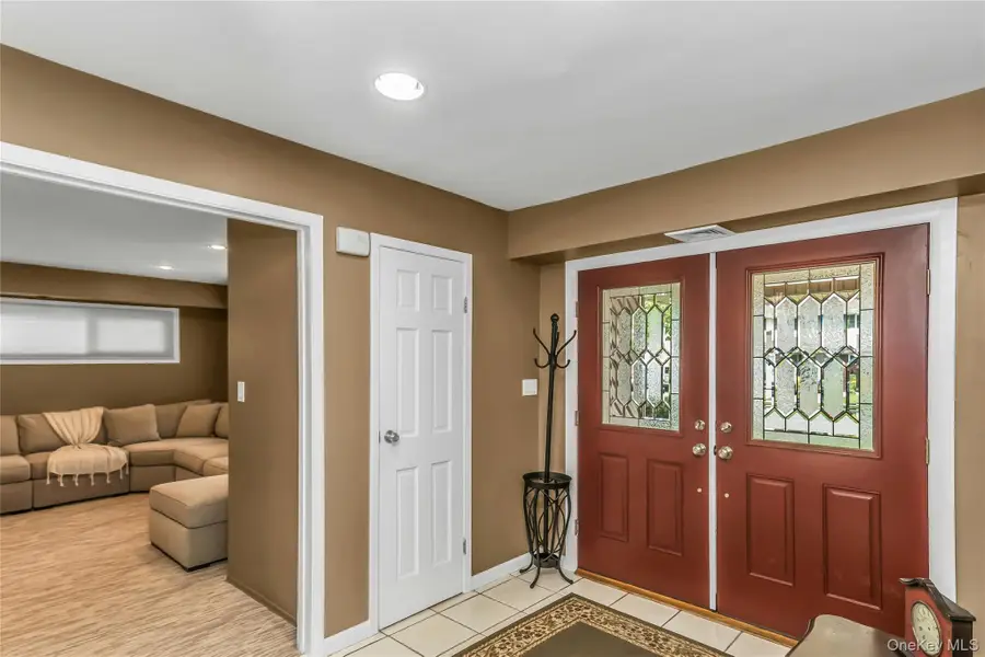 57 Joyce Road, Plainview, NY 11803 - #3