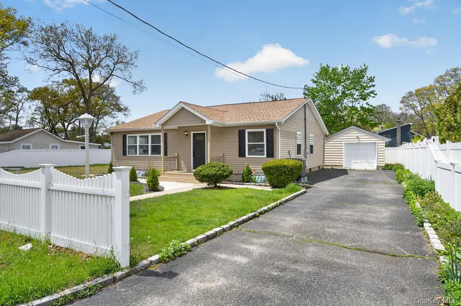 260 Lake Drive, East Patchogue, NY 11772 - #2