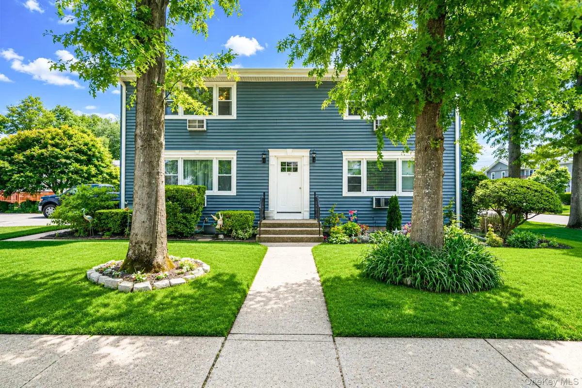11 Toehee Place #2B, Islip, NY 11715 - #1