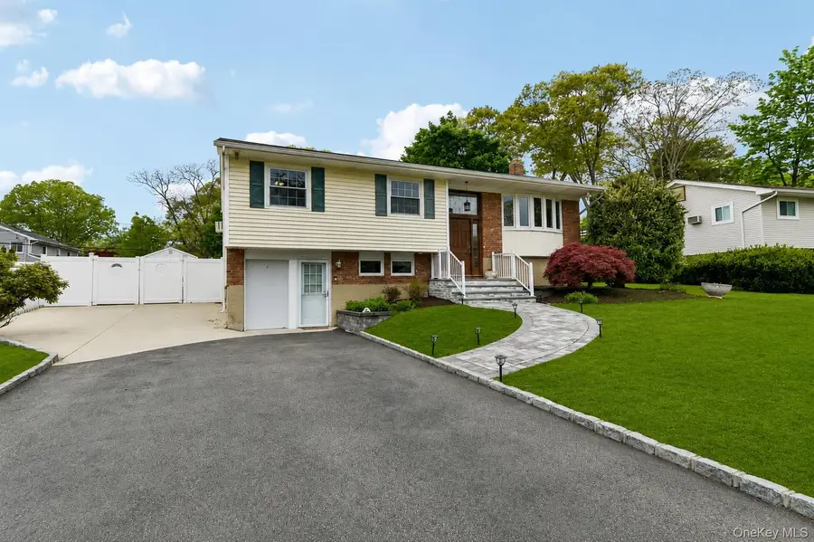 4 Concord Lane, Smithtown, NY 11787 - #2