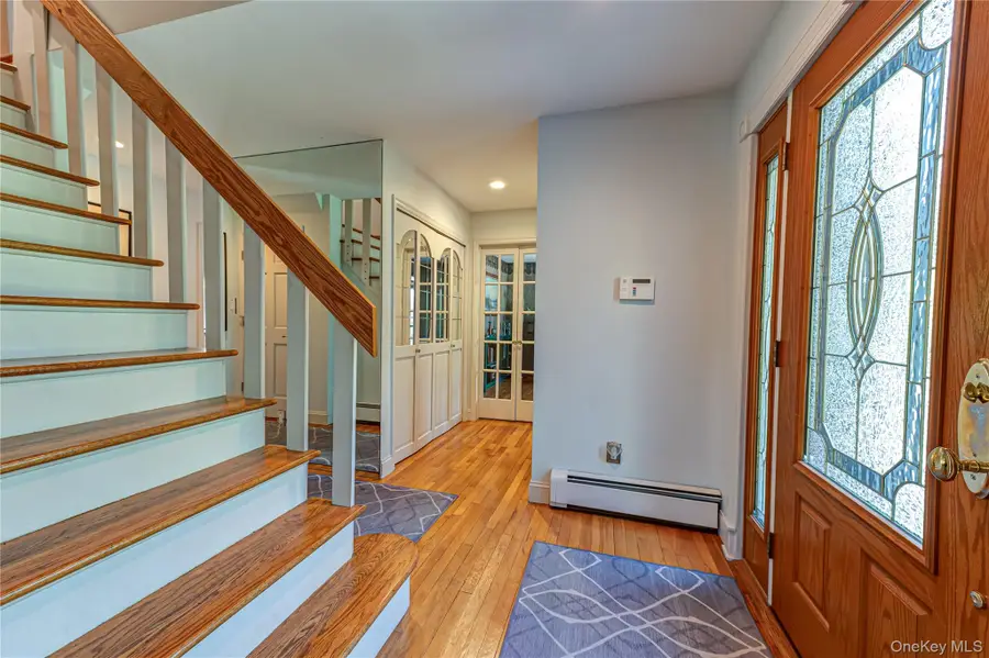 38 Shinnecock Lane, East Islip, NY 11730 - #2