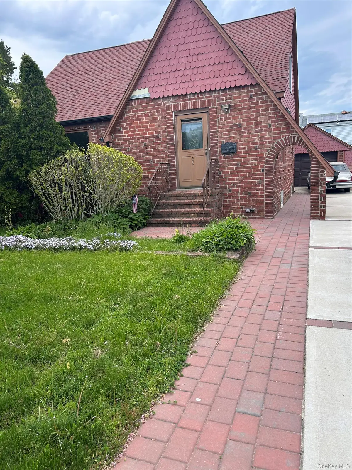 25 Kensington Court, Copiague, NY 11726 - #1