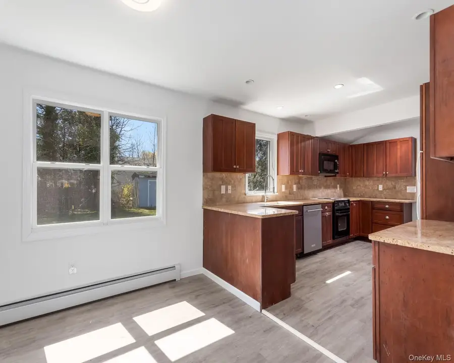 27 (AKA 630) Madison Street, Greenport, NY 11944 - #3