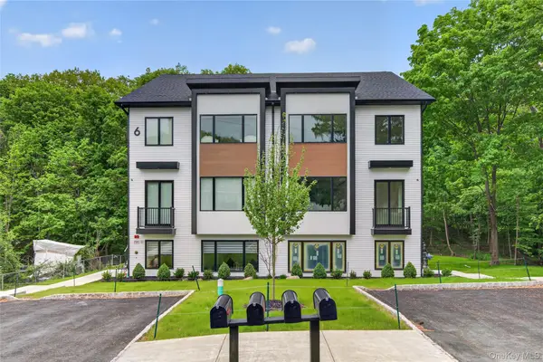 6 San Antonio Circle #102, Monroe, NY 10950