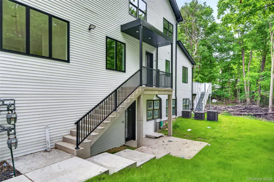6 San Antonio Circle #102, Monroe, NY 10950 - #3