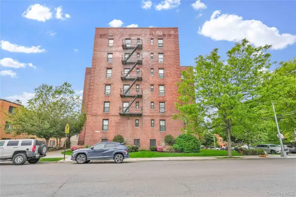 170-06 Crocheron Avenue #2E, Flushing, NY 11358