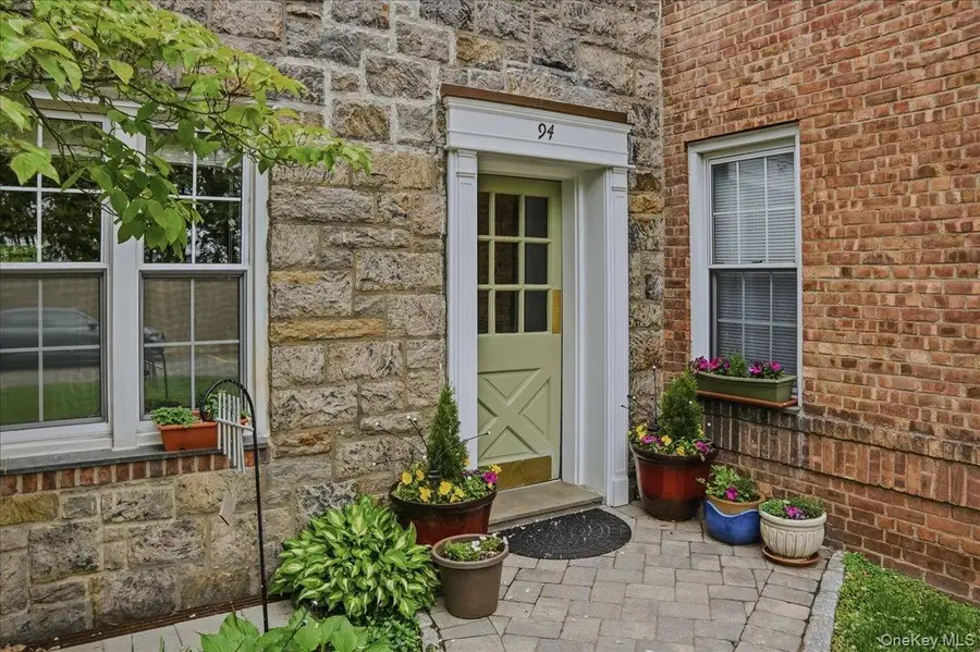 94 Pinewood Road #3D, Greenburgh, NY 10503 - #3