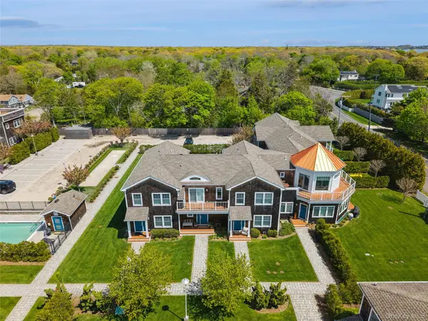 68 Foster Avenue #19, Hampton Bays, NY 11946