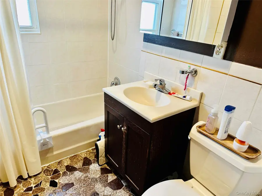 661 E 43rd Street, Brooklyn, NY 11203 - #3