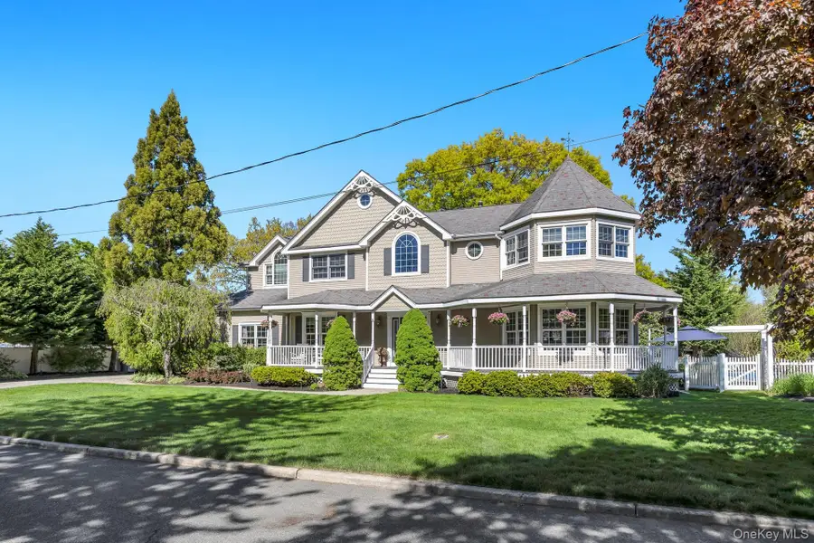 19 Dorothy Street, Nesconset, NY 11767 - #2