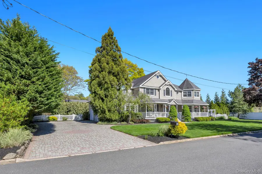 19 Dorothy Street, Nesconset, NY 11767 - #3