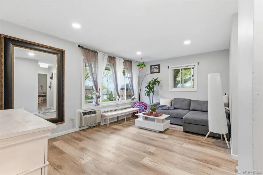 101 Edmunton Drive #G2, North Babylon, NY 11703 - #2