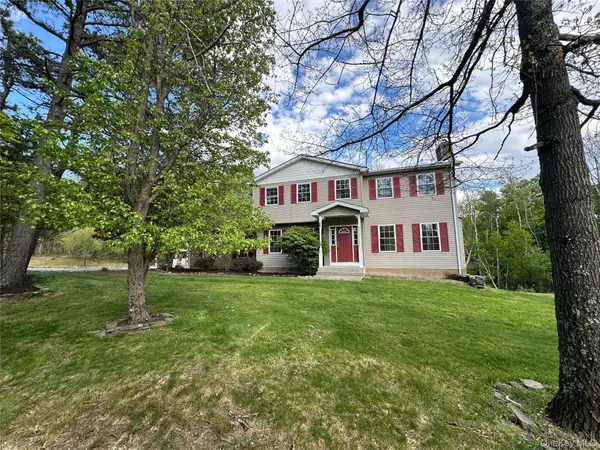 34 Fire Tower Road, Bloomingburg, NY 12721