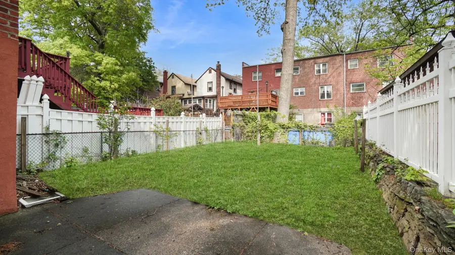 2436 Seymour Avenue, Bronx, NY 10469 - #3